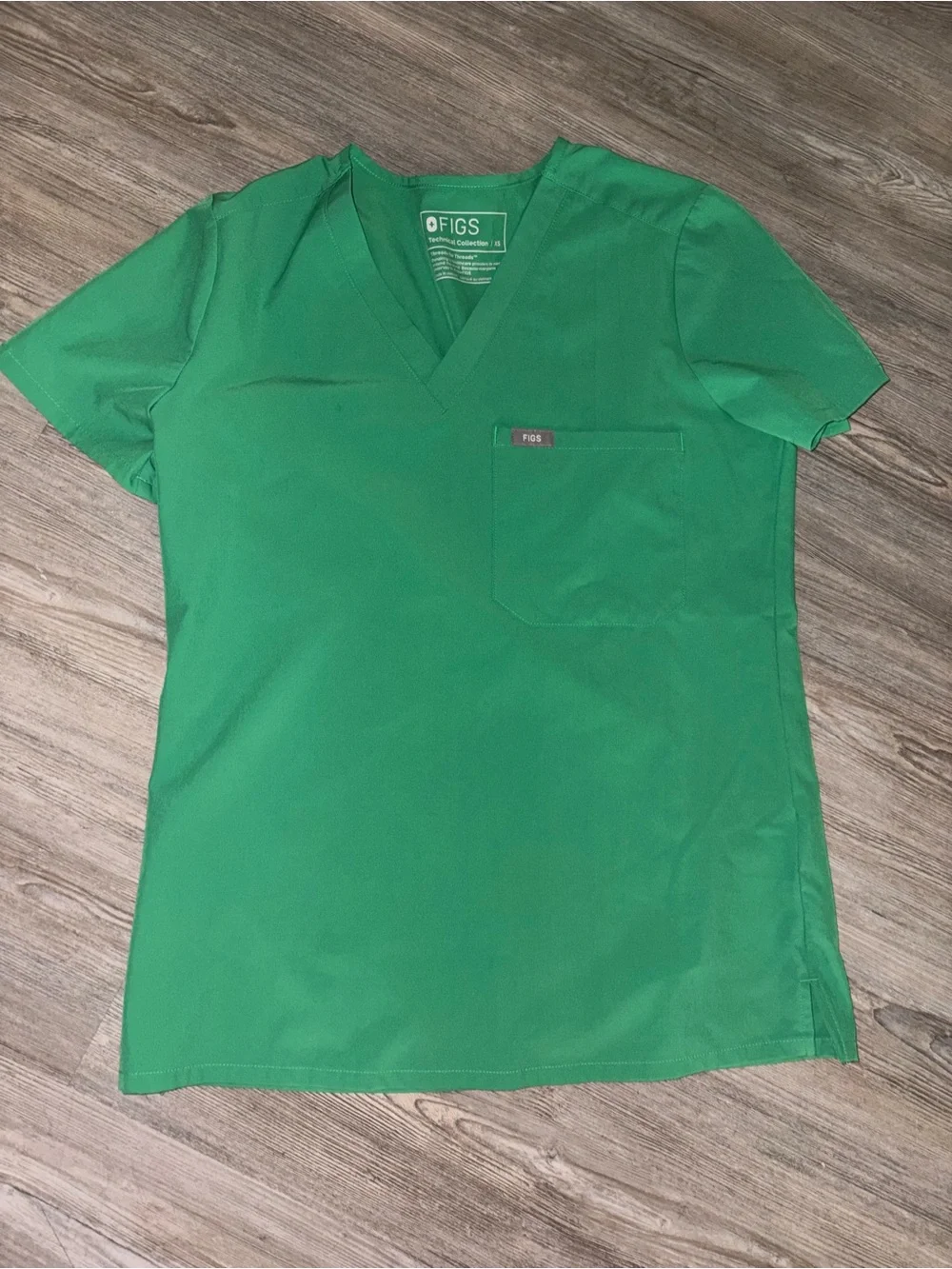 FIGS Safety Green FreeX Scrubs XS- Catarina Top, XS/P Zamora Bottoms